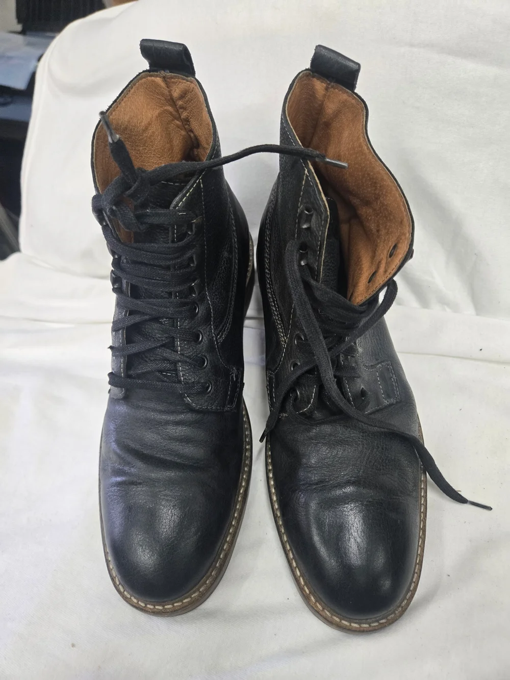 Wolverine Black Leather Chukka Lace-Up Boots